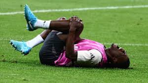 也象征了年 也象征了年